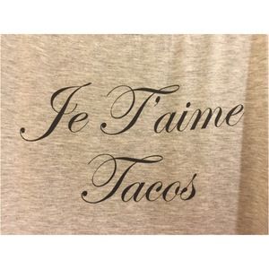 Meet your Posher, Claudia